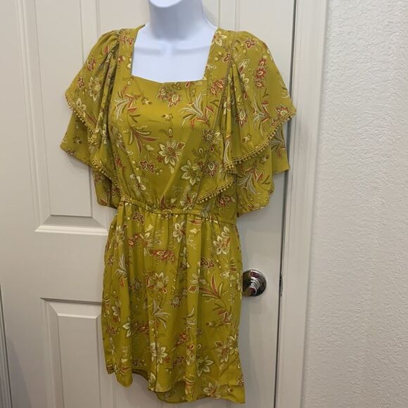 C & V Chelsea & Violet Size Medium Square Neck Green Red Shorts Tue Back Romper - Picture 2 of 12